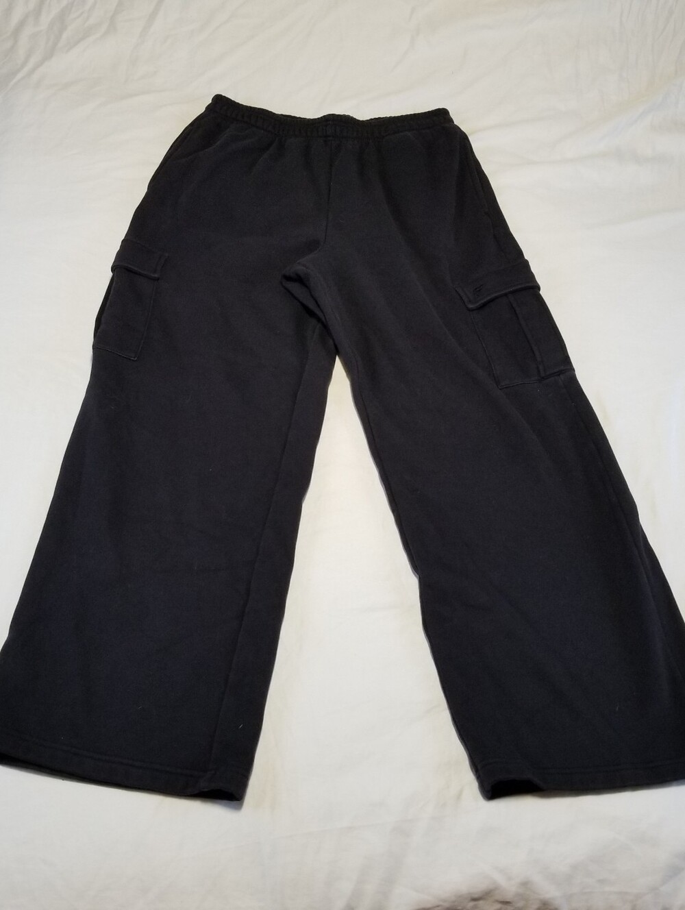 Fabletics Cozy Fleece Wide Leg Black Cargo Sweatpants Women Large 1045EB